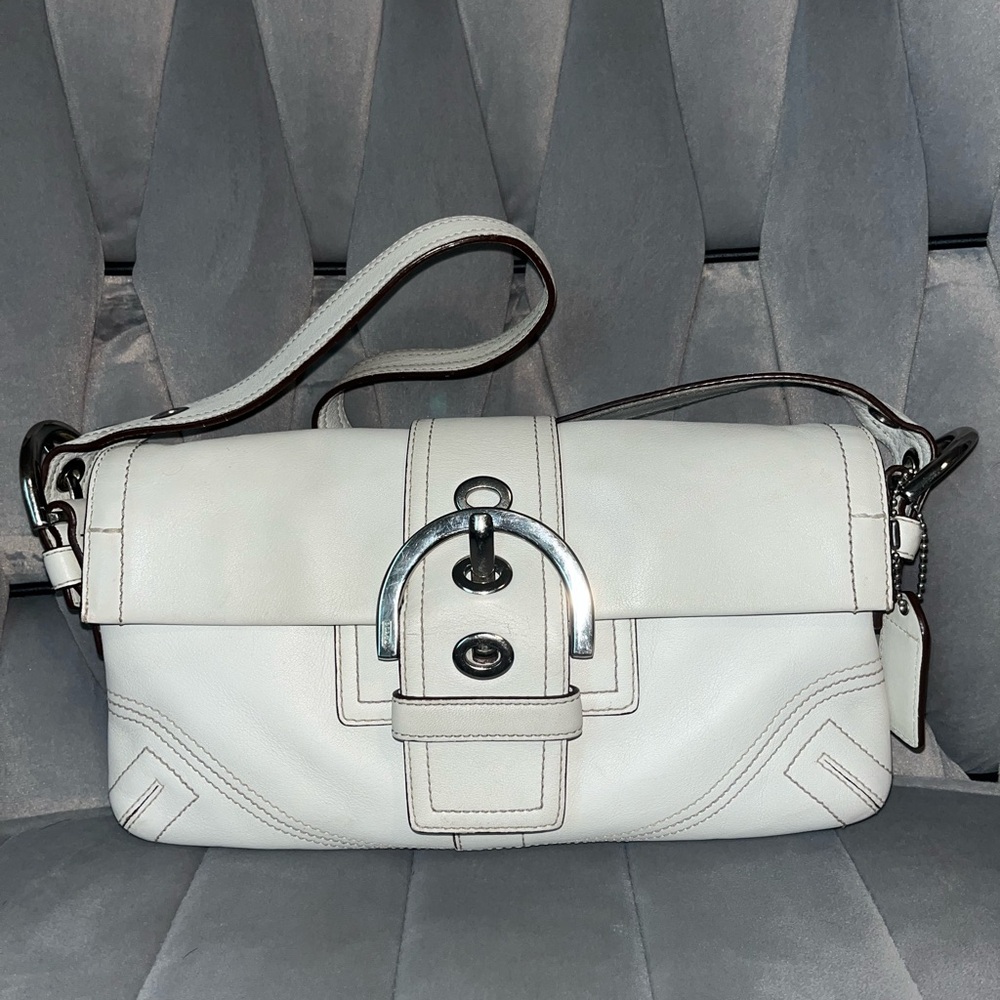 Sold sold sold !!!! Coach white soho buckle shoulder bag